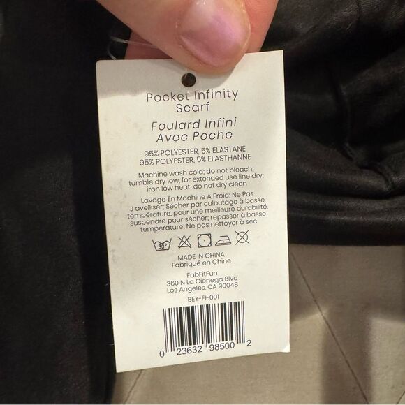 Beyond Yoga Pocket Infinity Scarf - Picture 7 of 10